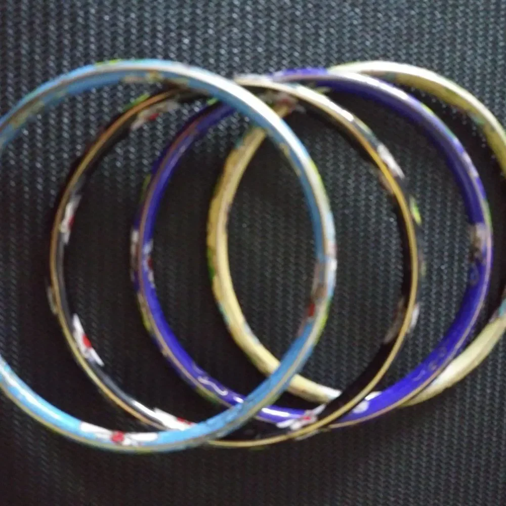 Set of 4 Vintage Cloisonne Stackable Bangles - Picture 2 of 3